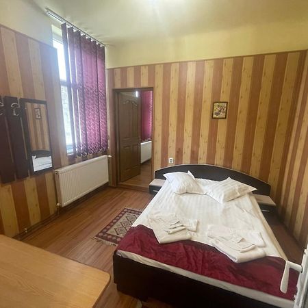 Pensiunea La Cristina Sinaia Exterior foto